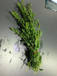 En cuisine : L&rsquo;hysope officinale est utilis&eacute;e en cuisine du fait de sa propri&eacute;t&eacute; &agrave; faciliter la digestion des graisses,... 